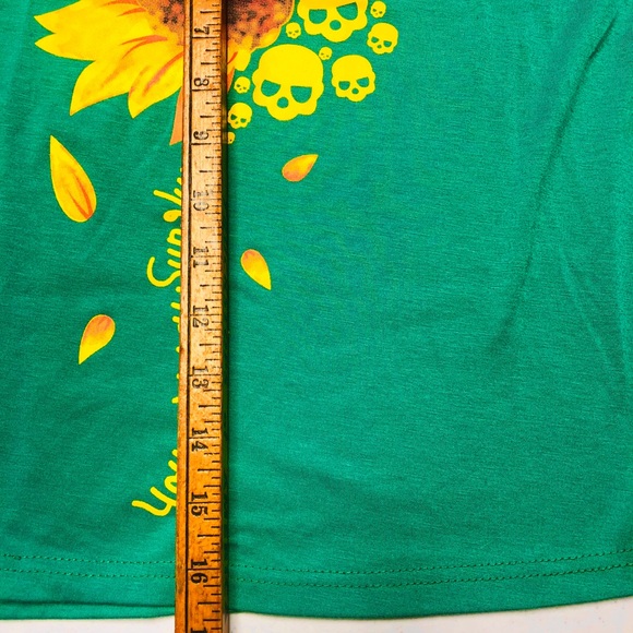 You Are My Sunshine  & Skull Inspirational Graphic Tee Women Medium Kelly green - Picture 8 of 8